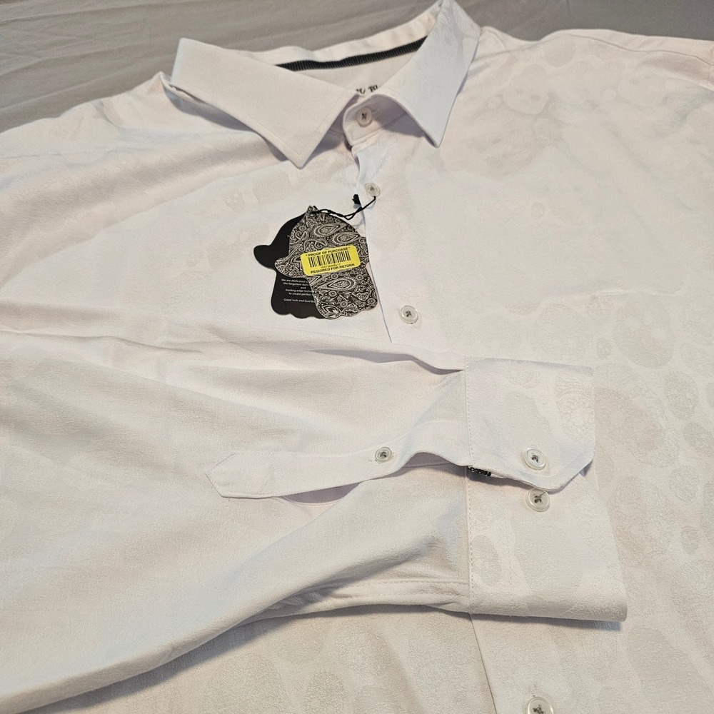 Luciano Visconti Black 3XLB White Vague Skull *has a spot* Button Shirt NWT 1020